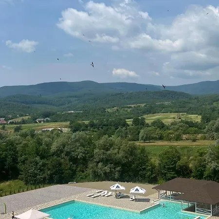 Apartamento жк «сонячний квартал»